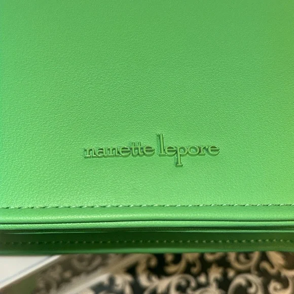 NWOT NANETTE LEPORE FLAP CROSSBODY BAG WITH A BOW 💚 luxury Fabulous Bow - Picture 9 of 16